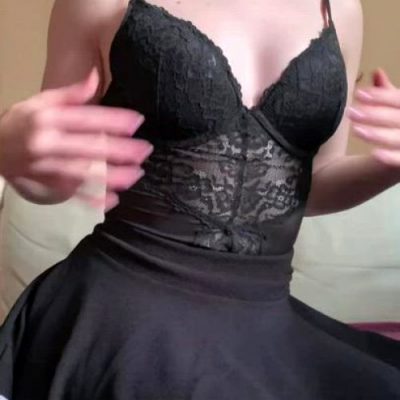 [f] I Tried To Seem Like A Serious Woman But You Can Still See That I’m An 18 Year Old Slut